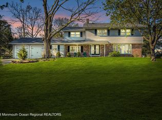 303 Forest Hill Dr, Absecon, NJ 08201