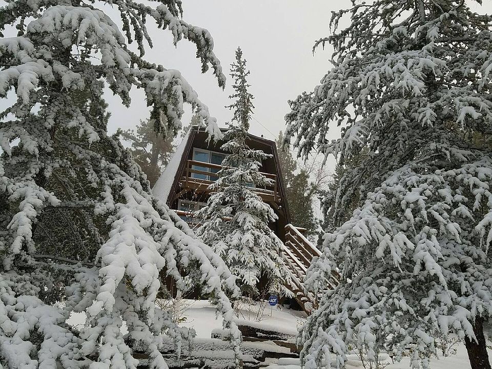 1st image of 972 Villa Grove Ave