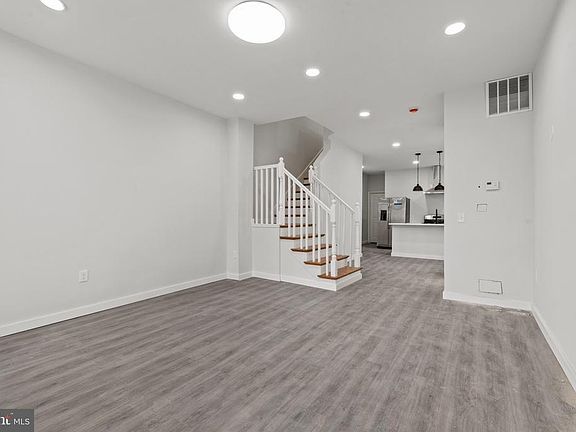 3rd image of 2746 Guilford Ave