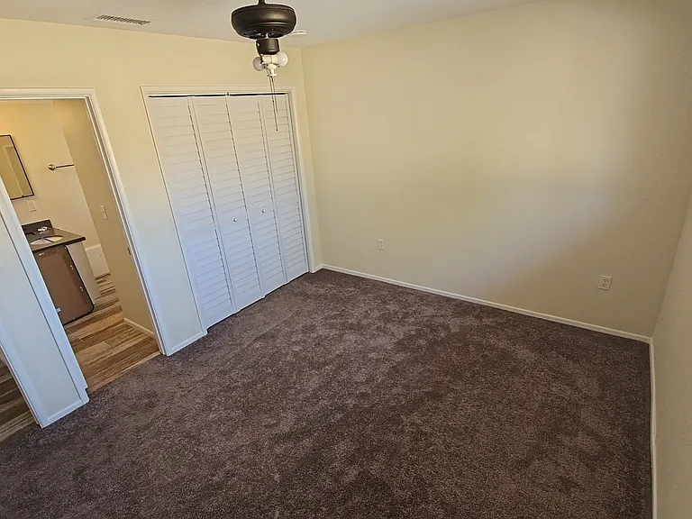 690 Montebello Pl — Photo 5