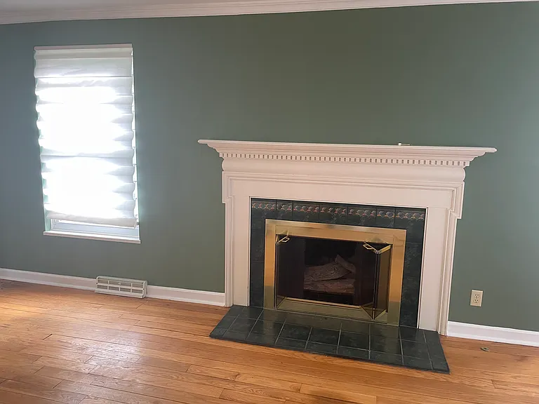 464 Avon Way — Photo 13