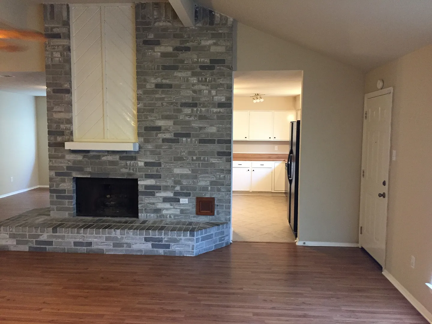 7307 Misty Morning Dr *Ask About Our No Cash Deposit Option!* — Photo 2