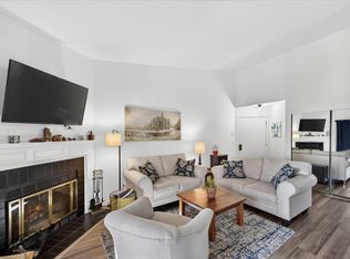 7555 W 110th St, Bloomington, MN 55438