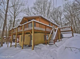 105 Doe Loop, Bushkill, PA 18324