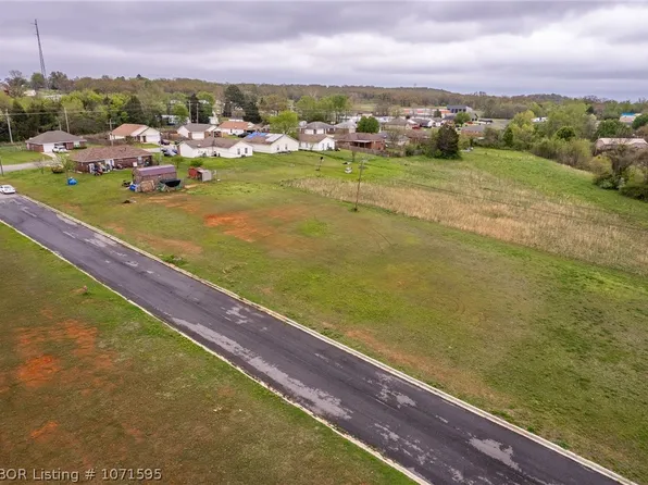 Kody Ln, Sallisaw, OK 74955