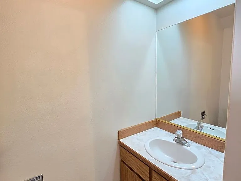 988 N 1725 W #49 — Photo 12
