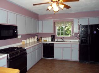 206 Vinton St, Henning, IL 61848
