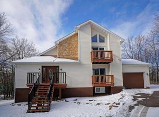153 White Tail Ln, Long Pond, PA