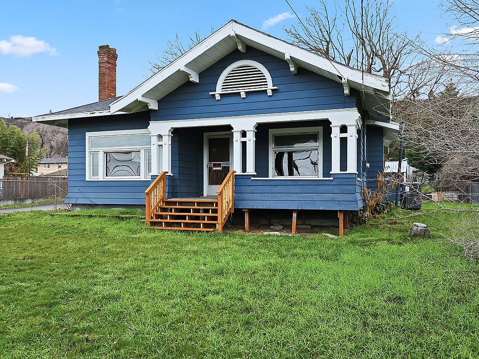 1st image of 1922 W 10th St