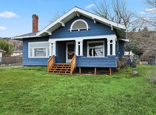 1922 W 10th St, The Dalles, OR