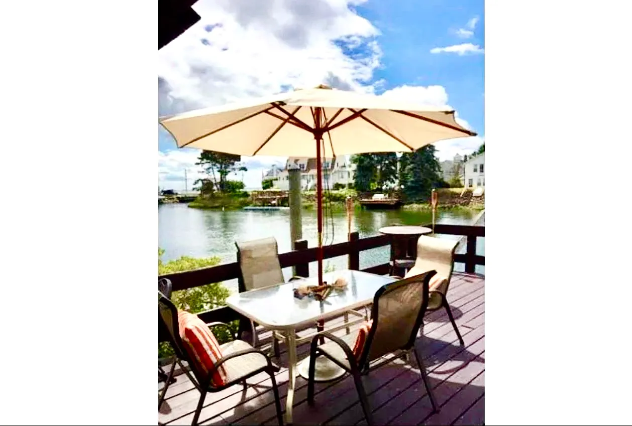2 bed, 800 sqft, $6,500 — Photo 1