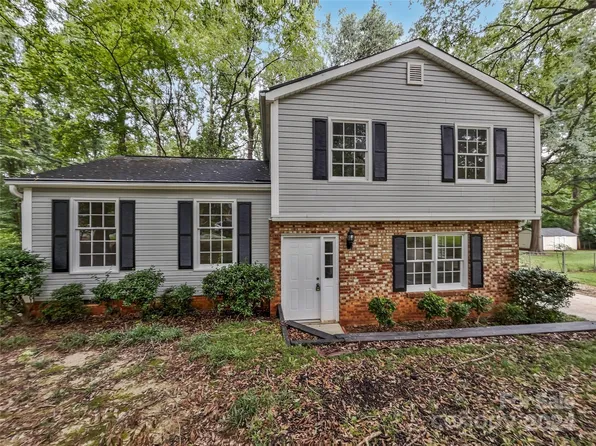 3764 Sugar Spring Rd, Gastonia, NC 28054