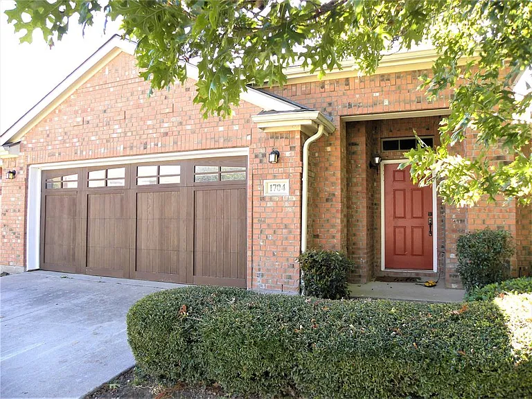 1704 Flamingo Dr #1704 — Photo 1