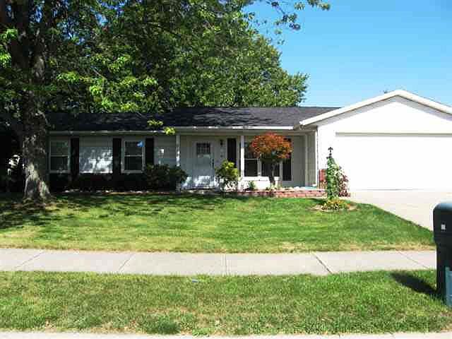 1st image of 807 Glenwood Pl