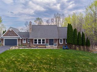 1377 Fentonwood, Fenton, MI 48430