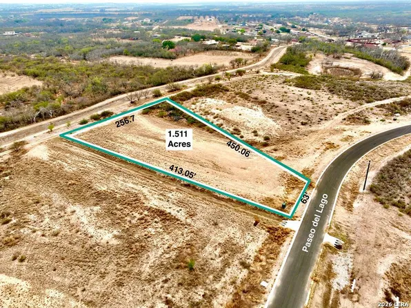 204 Paseo Del Lago, Eagle Pass, TX 78852