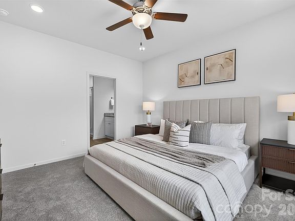 5th image of 5230 Hickory Ln