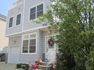 101 S Bayside Rd, Lavallette, NJ 08735