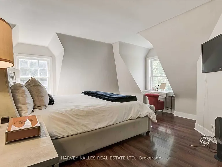 23 Donwoods Dr — Photo 18