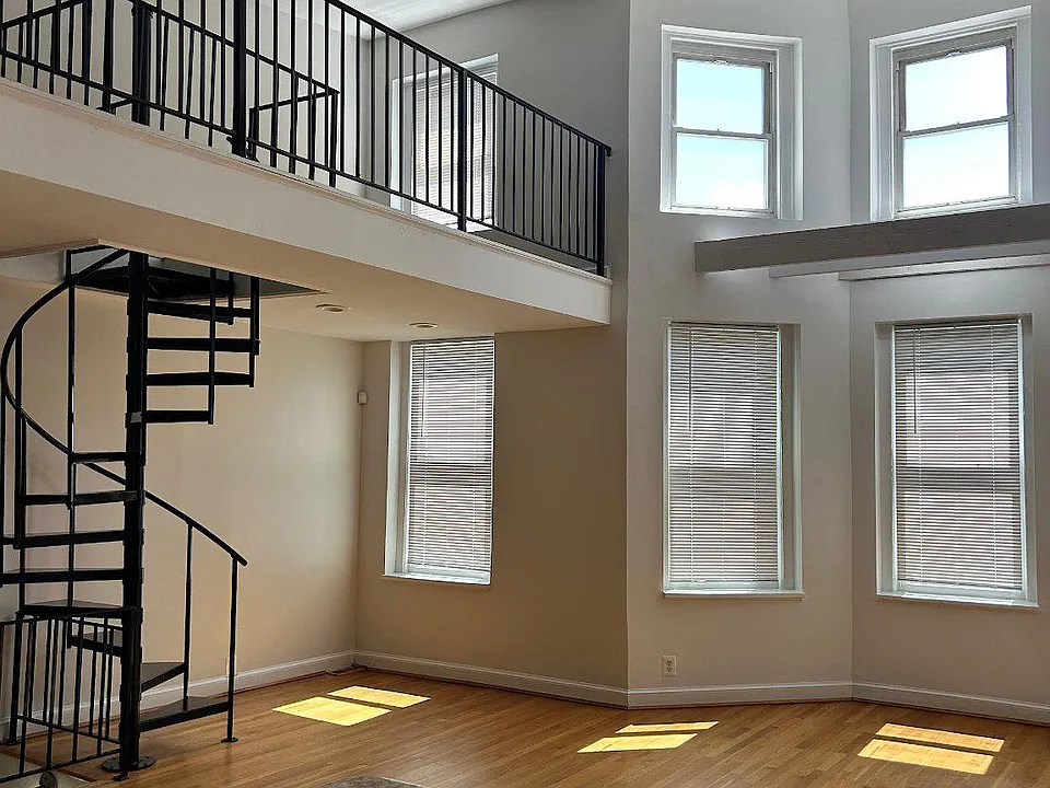 1757 Willard St NW #2