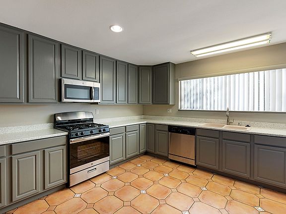 5th image of 2055 Arnold Way #Vc034