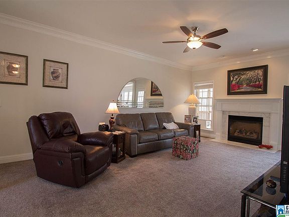 3rd image of 136 Oaklyn Hills Dr