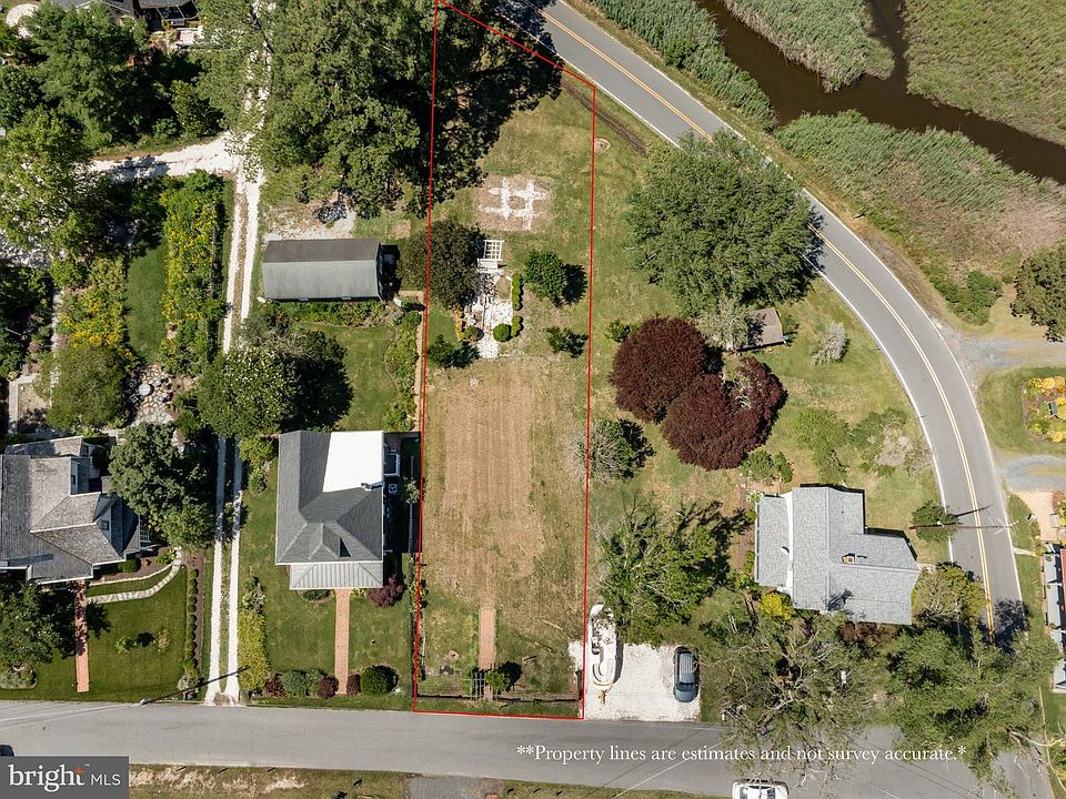 1st image of 23848 River St