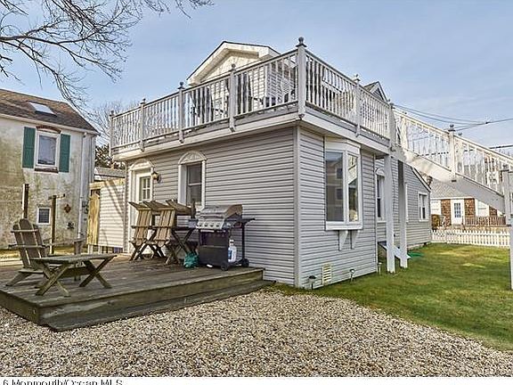 4th image of 509 N Beach Ave