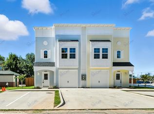 112 Market St, Lake Dallas, TX 75065