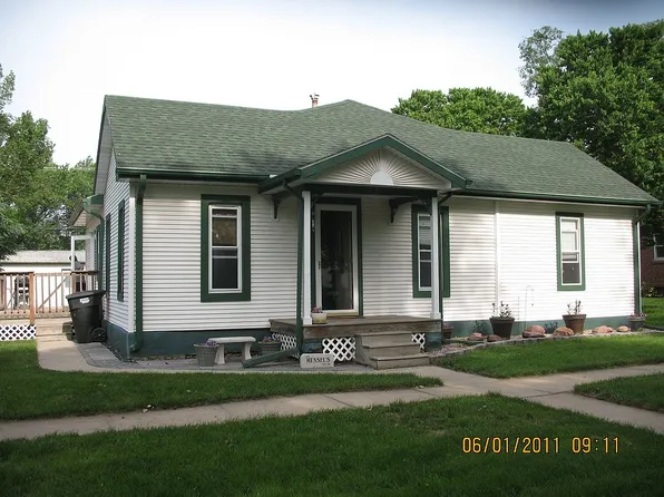 315 N Harris St, Wilber, NE 68465