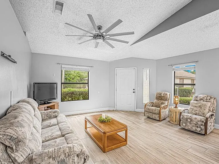 2826 Stoneway Ln #A — Photo 3