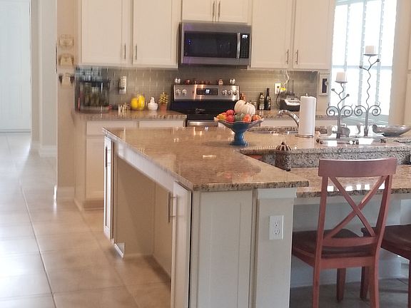 4th image of 277 Jennie Lake Ct