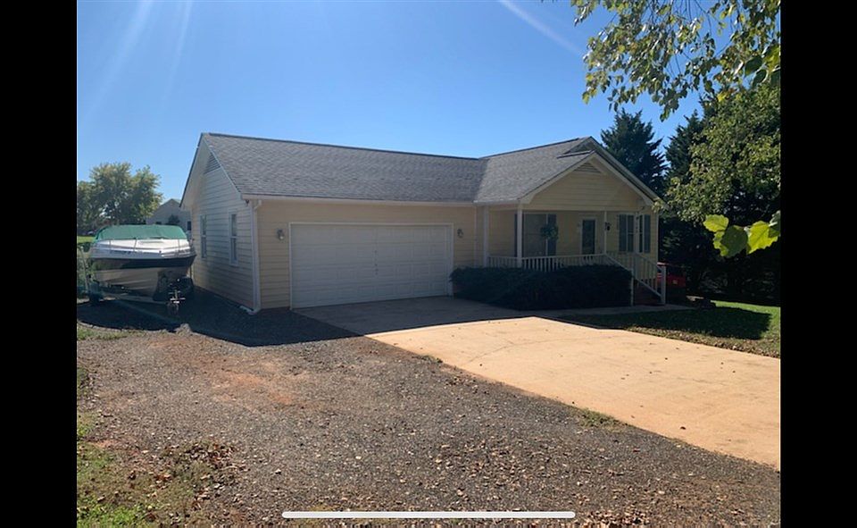 2nd image of 165 Alberta Dr