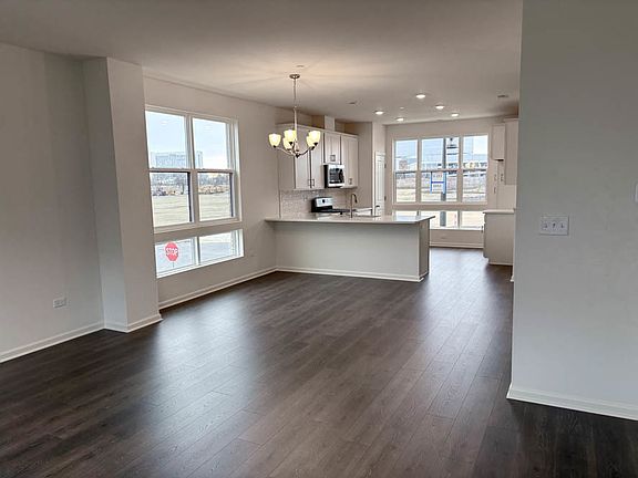3rd image of 1242 Landmark Ave