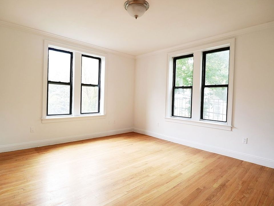 1st image of 288 6th St APT 2A