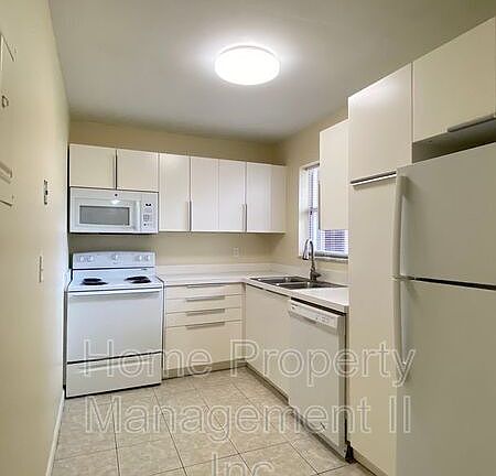 4th image of 107 Lake Evelyn Dr