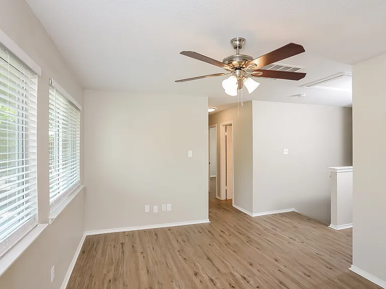 8639 Sunny Oaks — Photo 8