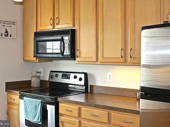 4th image of 42481 Rockrose Sq Unit 304