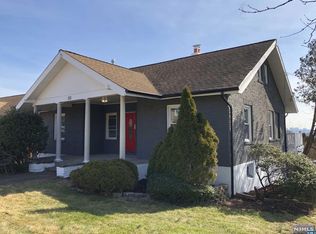 350 Terrace Ave, Hasbrouck Heights, NJ 07604