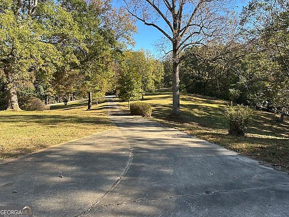 3rd image of 455 Roy Brown Rd