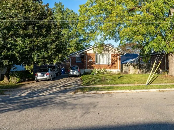 41 Alma St N, Guelph, ON N1H 5X2