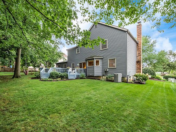 2nd image of 1004 Oakshade Dr