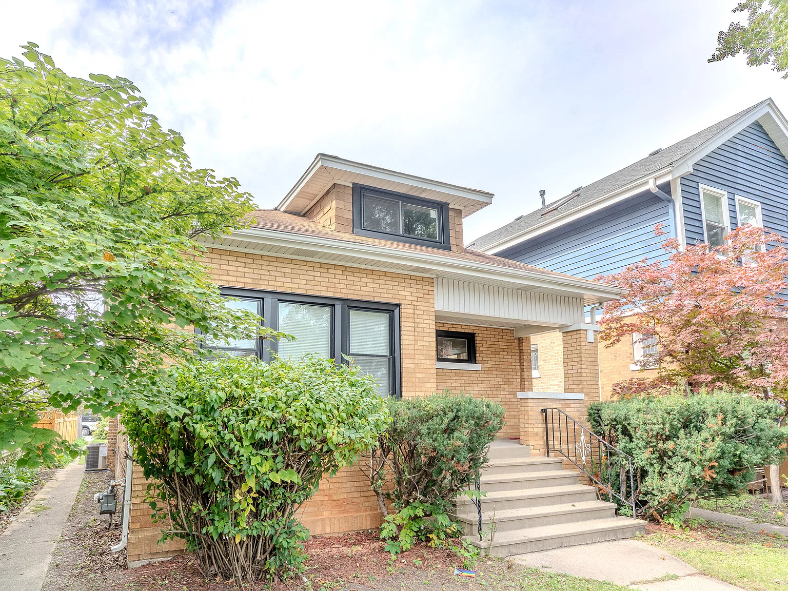 3 bed, 1167 sqft, $3,000 — Photo 1