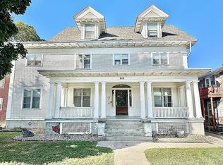 216 N 32nd Ave, Omaha, NE 68131