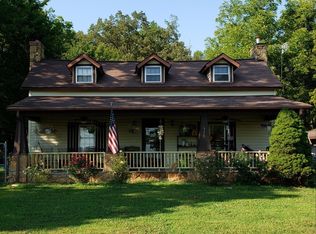 710 S Carter School Rd, Strawberry Plains, TN 37871