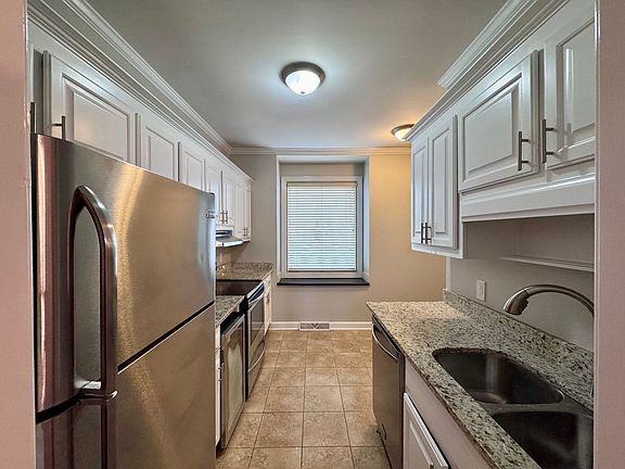5th image of 311-2 E 19th St SW #89A30827D