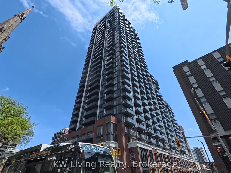 75 James St S #904 — Photo 42