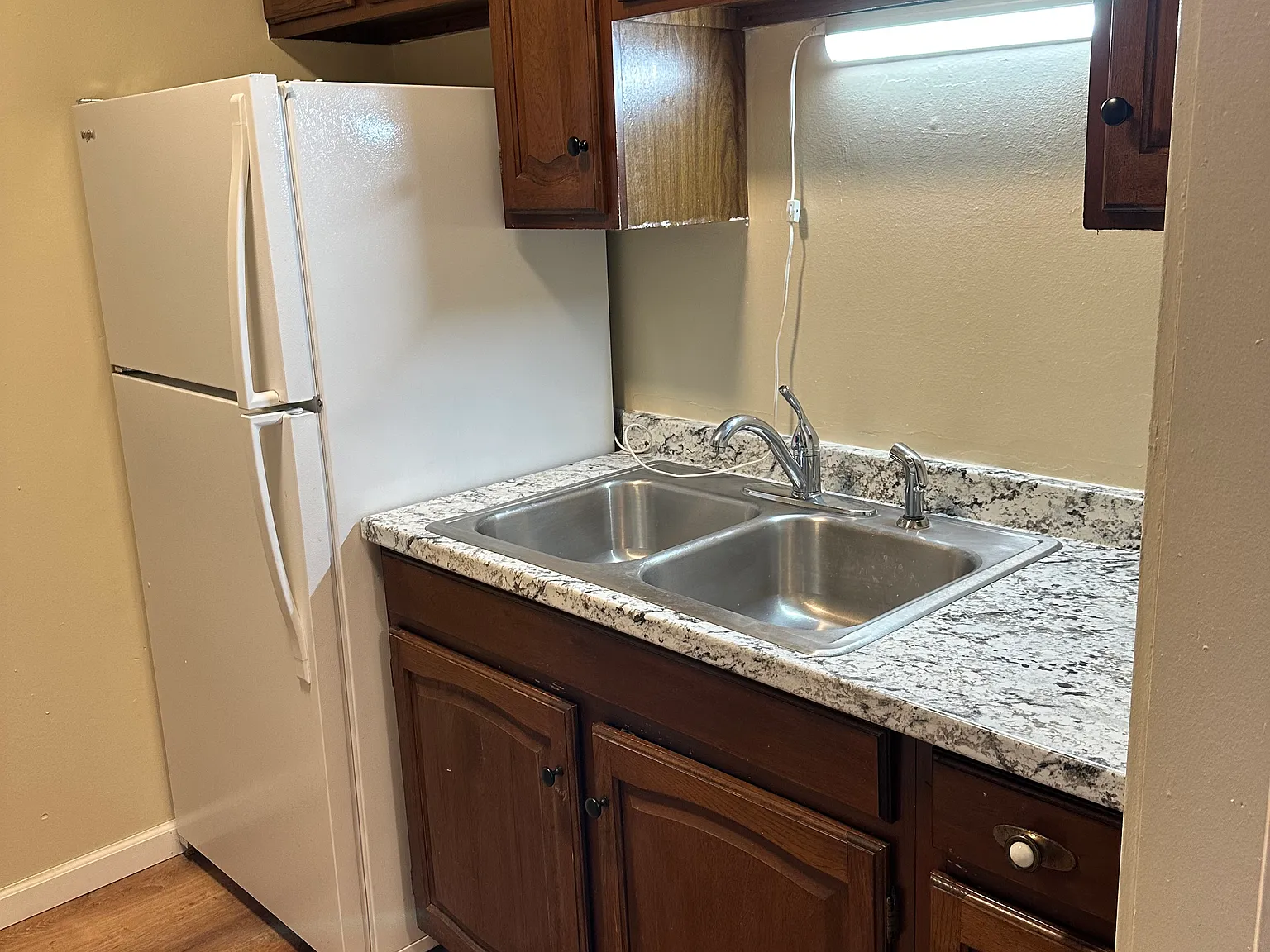 2 bed, 800 sqft, $1,250 — Photo 2