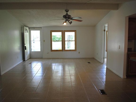 4th image of 139 Wolfe Craft Dr SW