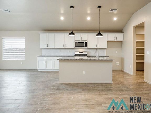 4th image of 1611 Magnolia Ln